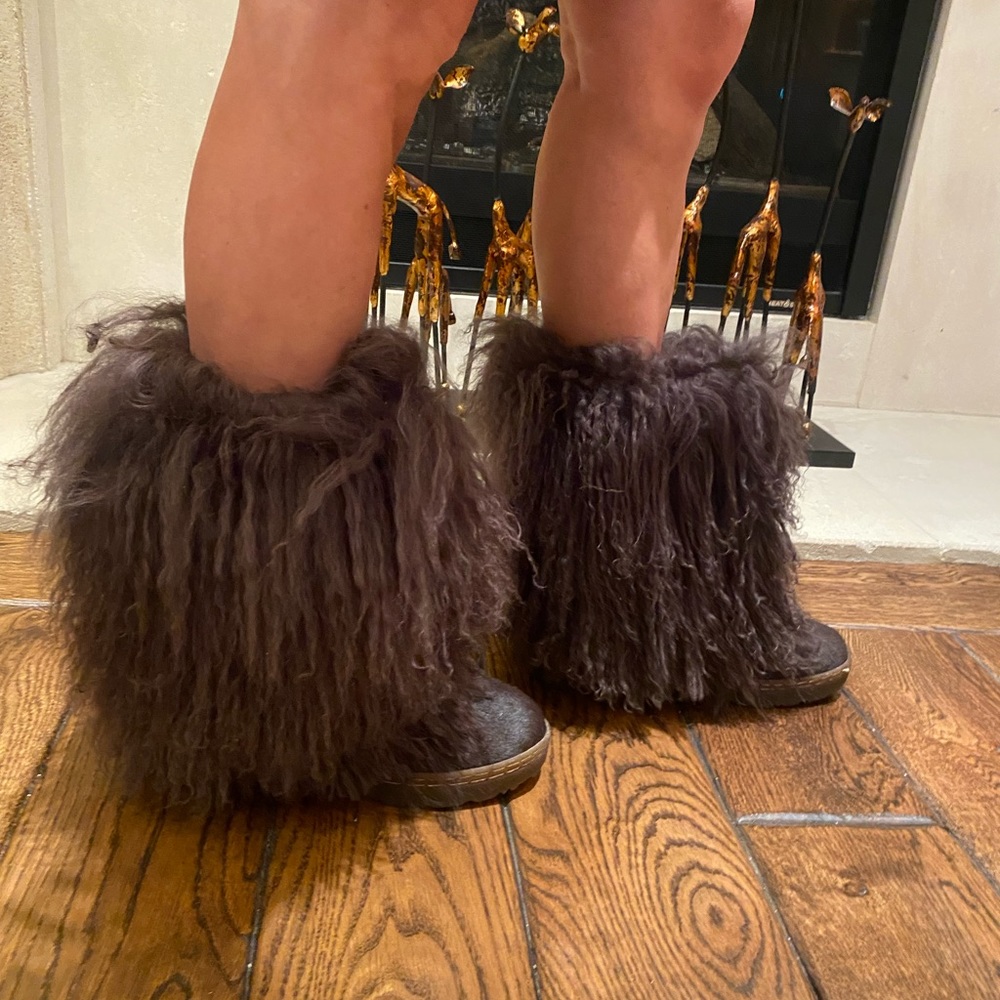 Fluffy Bohemian Boots
